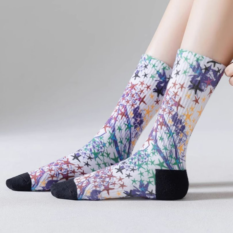 Tehnologija 3D tiska za proljetne i ljetne čarape, muške duge čarape, ženske udruge, europski i američki ulični sportovi, pamučne čarape parova, grafiti trendovske čarape Tehnologija 3D tiska za proljetne i ljetne čarape, muške duge čarape, ženske udruge, europski i američki ulični sportovi, pamučne čarape parova, grafiti trendovske čarape